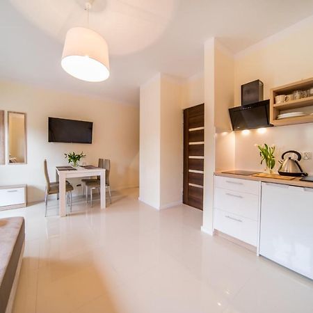 Gray House Apartamenty Dziwnówek Exteriör bild
