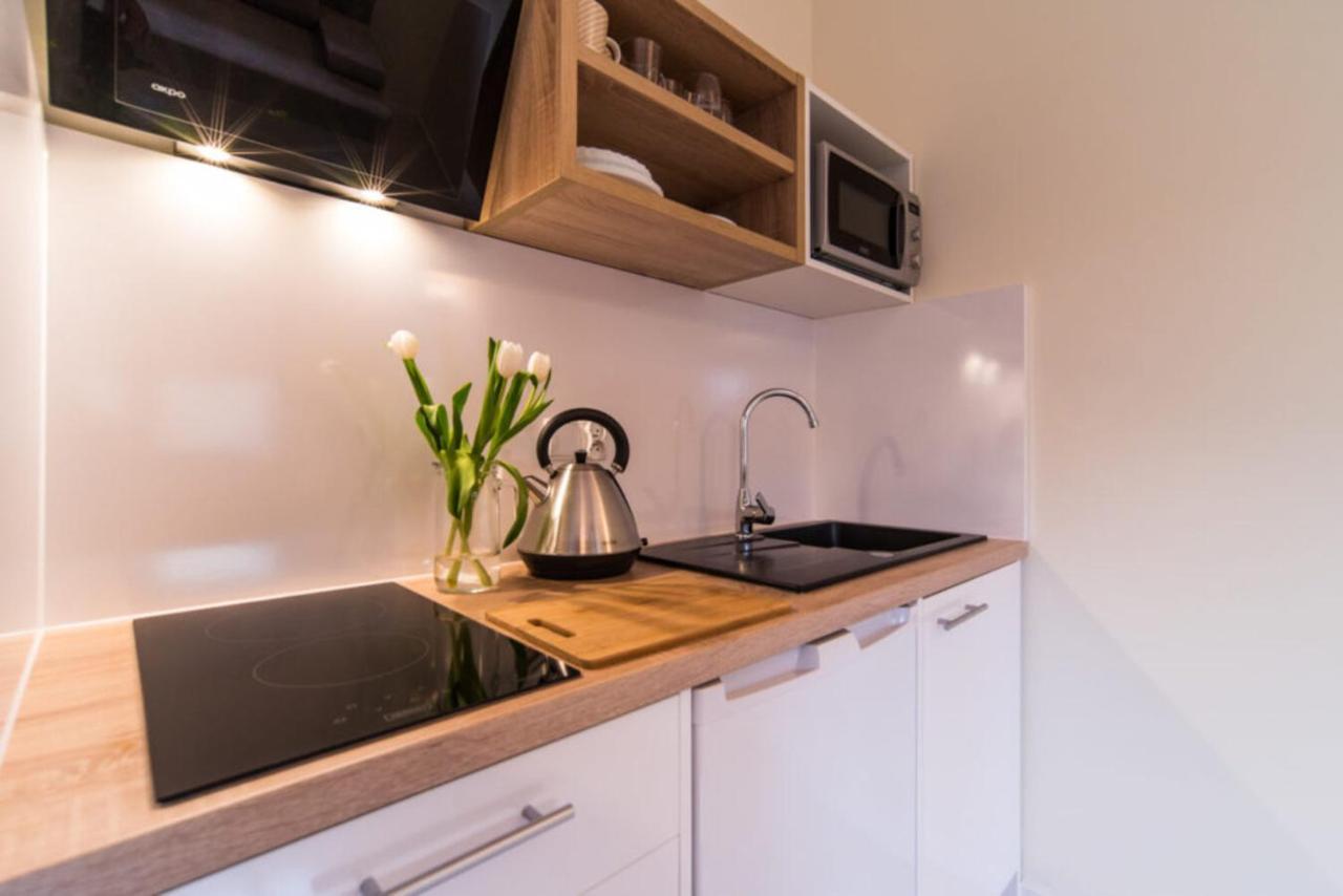 Gray House Apartamenty Dziwnówek Exteriör bild