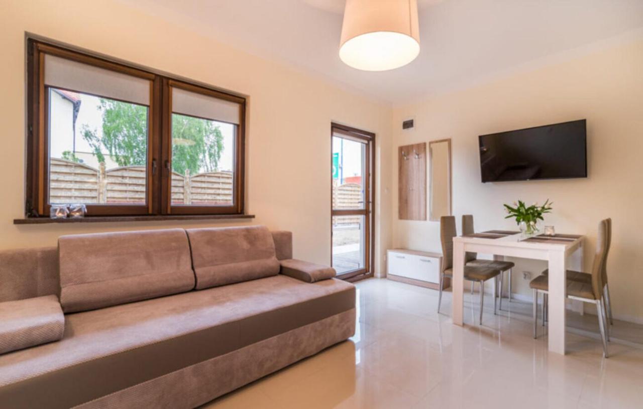 Gray House Apartamenty Dziwnówek Exteriör bild