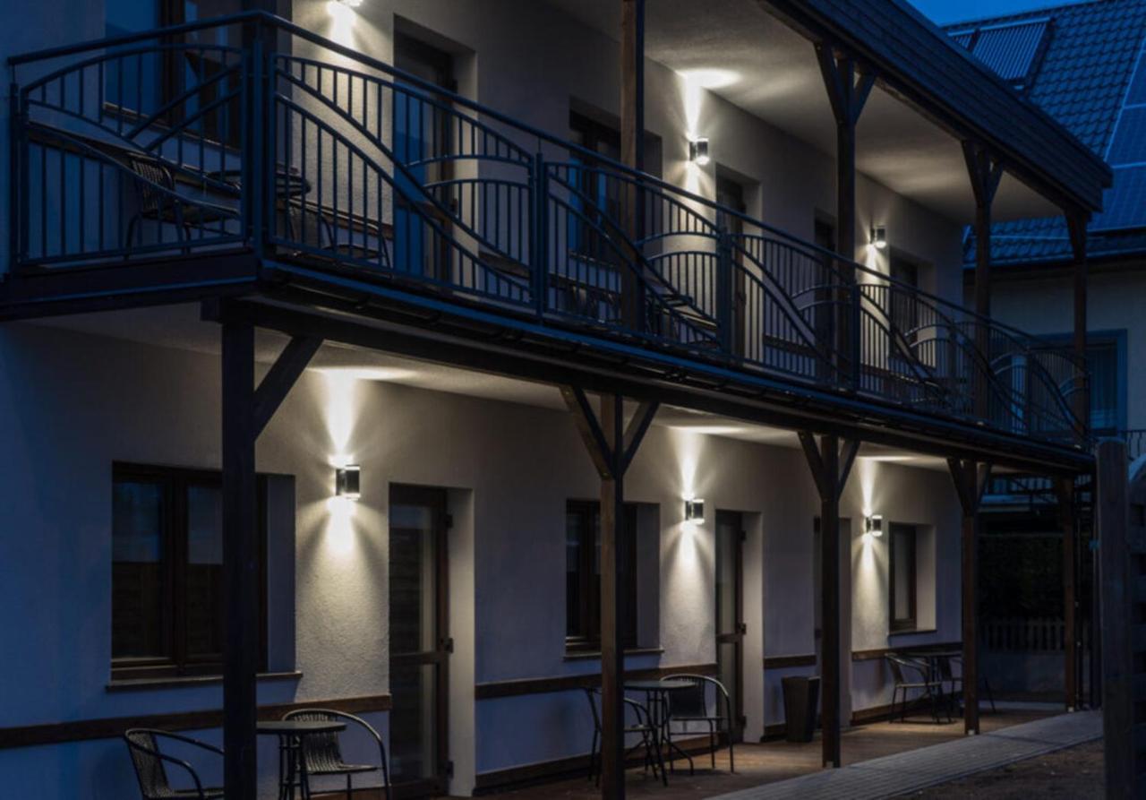 Gray House Apartamenty Dziwnówek Exteriör bild